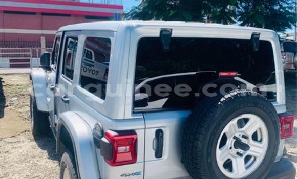 Buy Used Jeep Cherokee Other Car in Conakry in Conakry Buy Used Jeep Cherokee Other Car in Conakry in Conakry
