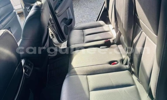 Acheter Occasion Voiture Nissan Rogue Gris à Conakry, Conakry Acheter Occasion Voiture Nissan Rogue Gris à Conakry, Conakry