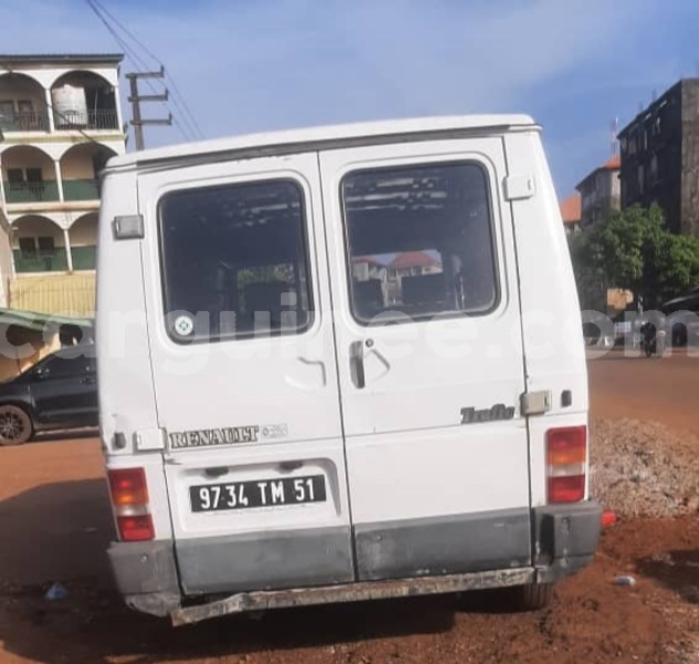 Big with watermark renault trafic conakry conakry 9516