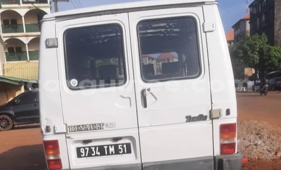Acheter Import Utilitaire Renault Trafic Autre à Conakry, Conakry
