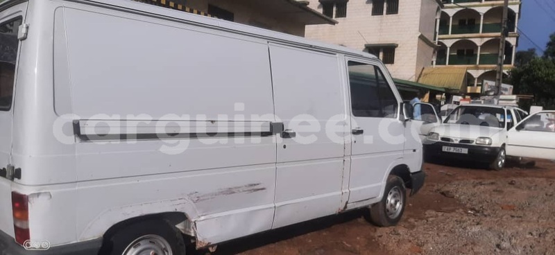 Big with watermark renault trafic conakry conakry 9516