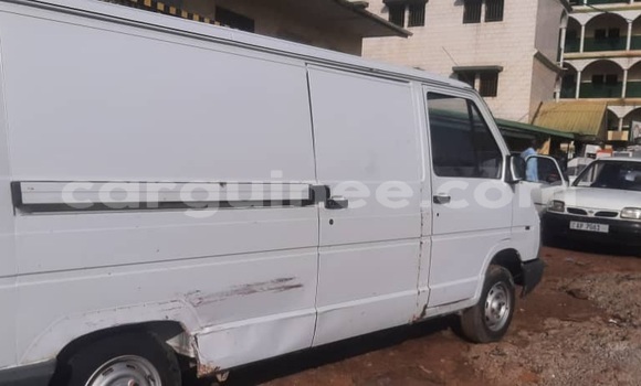 Acheter Import Utilitaire Renault Trafic Autre à Conakry, Conakry Acheter Import Utilitaire Renault Trafic Autre à Conakry, Conakry