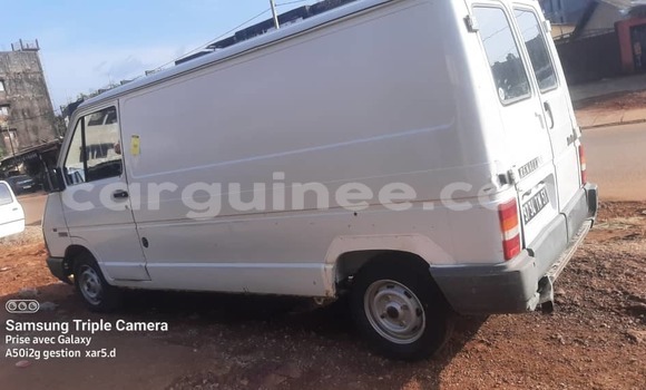 Acheter Import Utilitaire Renault Trafic Autre à Conakry, Conakry Acheter Import Utilitaire Renault Trafic Autre à Conakry, Conakry