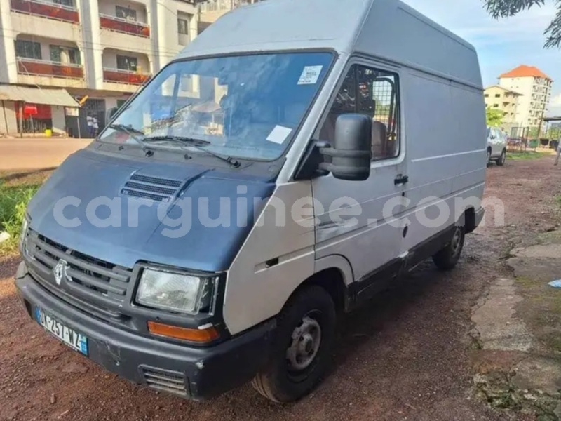 Big with watermark renault trafic conakry conakry 9517