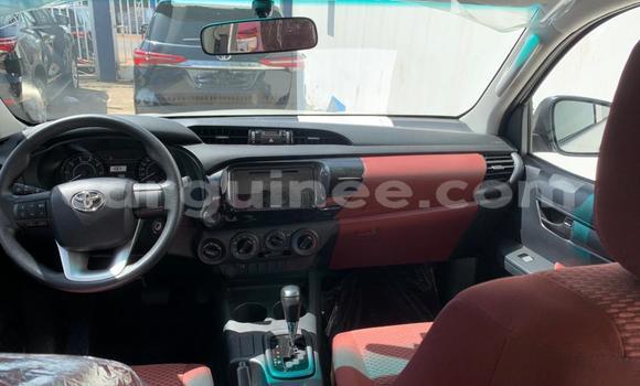 Acheter Neuf Voiture Toyota Hilux Blanc à Conakry, Conakry Acheter Neuf Voiture Toyota Hilux Blanc à Conakry, Conakry