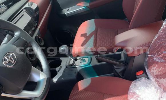 Acheter Neuf Voiture Toyota Hilux Blanc à Conakry, Conakry Acheter Neuf Voiture Toyota Hilux Blanc à Conakry, Conakry