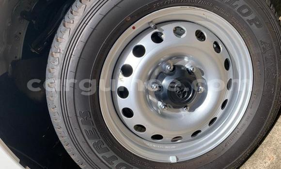 Acheter Neuf Voiture Toyota Hilux Blanc à Conakry, Conakry Acheter Neuf Voiture Toyota Hilux Blanc à Conakry, Conakry