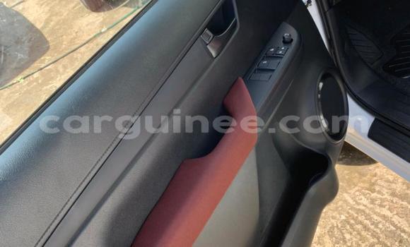 Acheter Neuf Voiture Toyota Hilux Blanc à Conakry, Conakry Acheter Neuf Voiture Toyota Hilux Blanc à Conakry, Conakry