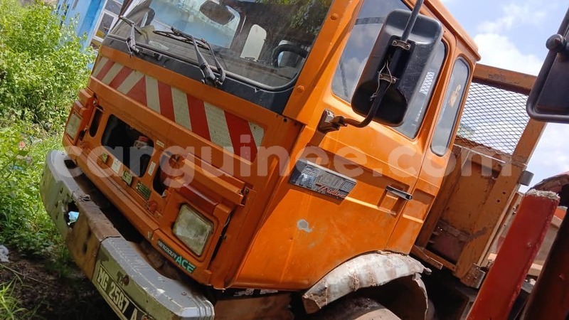 Big with watermark renault g300 conakry conakry 9533