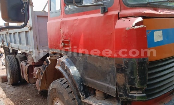 Acheter Occasion Utilitaire Iveco Cargo Autre à Conakry, Conakry Acheter Occasion Utilitaire Iveco Cargo Autre à Conakry, Conakry