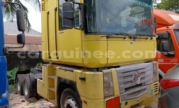 Buy Import Renault Magnum 480 Other Truck in Conakry in Conakry Buy Import Renault Magnum 480 Other Truck in Conakry in Conakry