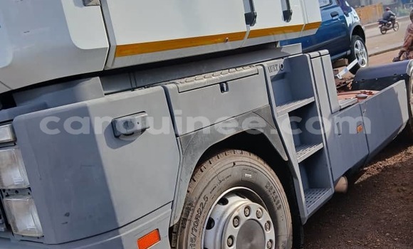 Buy Used Renault Magnum 480 Other Truck in Conakry in Conakry Buy Used Renault Magnum 480 Other Truck in Conakry in Conakry