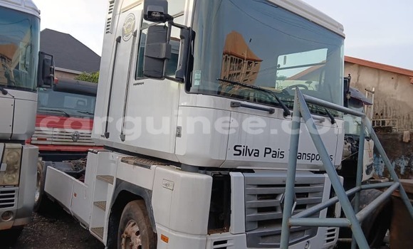 Buy Import Renault Magnum 480 Other Truck in Conakry in Conakry Buy Import Renault Magnum 480 Other Truck in Conakry in Conakry