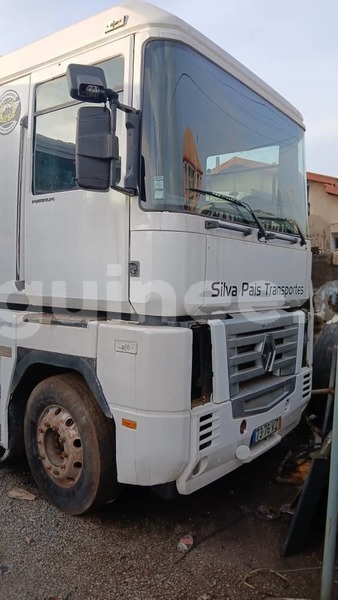 Big with watermark renault magnum 480 conakry conakry 9547