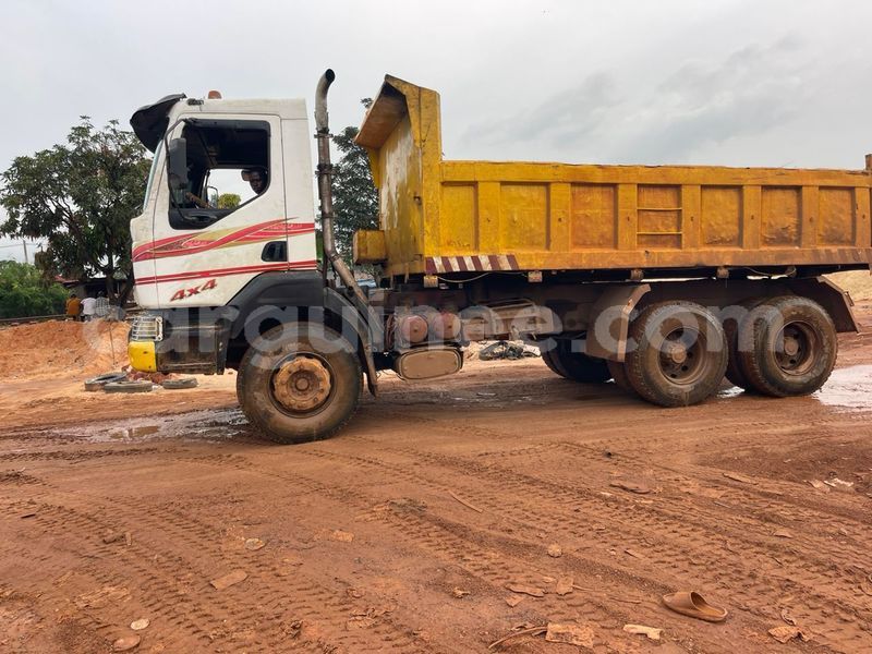 Big with watermark renault d55 conakry conakry 9548