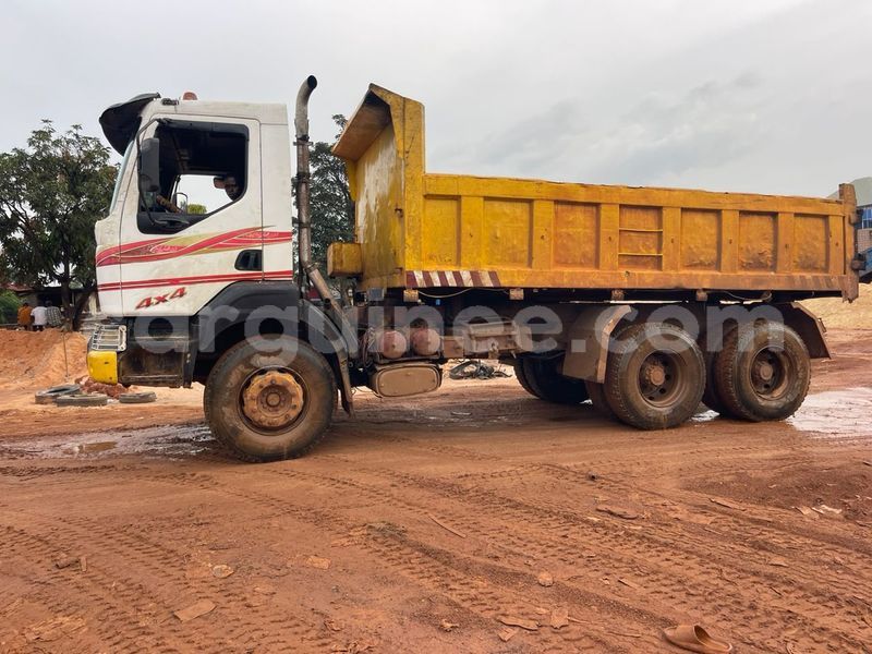 Big with watermark renault d55 conakry conakry 9548