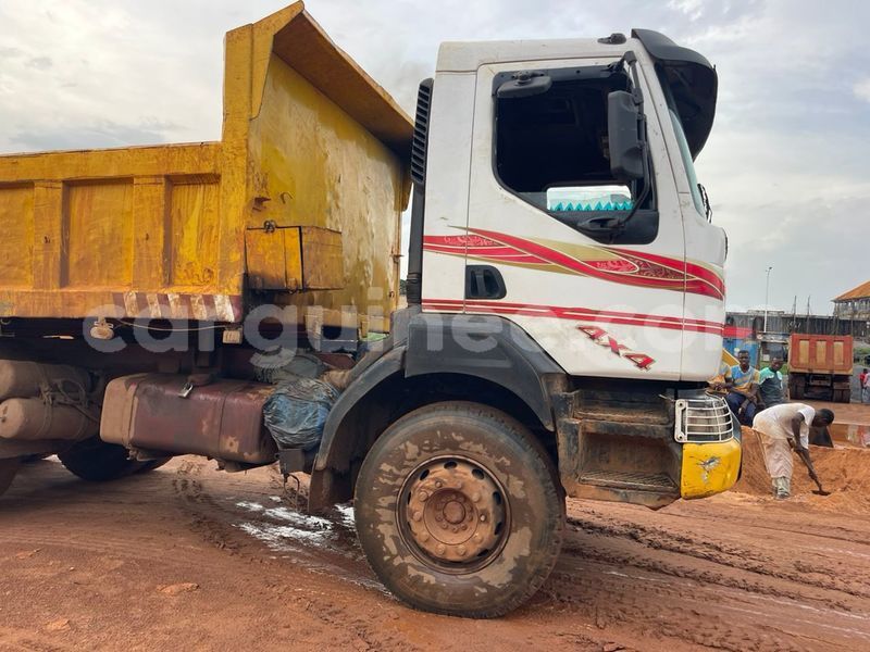 Big with watermark renault d55 conakry conakry 9548