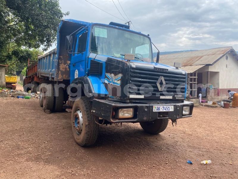 Big with watermark renault trm 10000 conakry conakry 9553