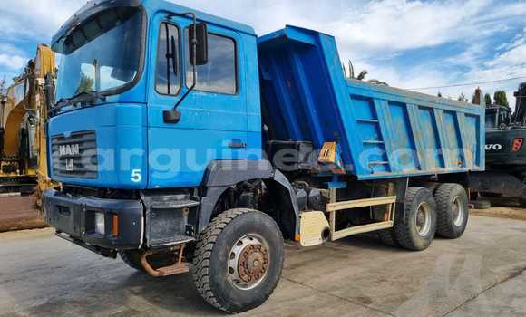 Medium with watermark man silent conakry conakry 9579