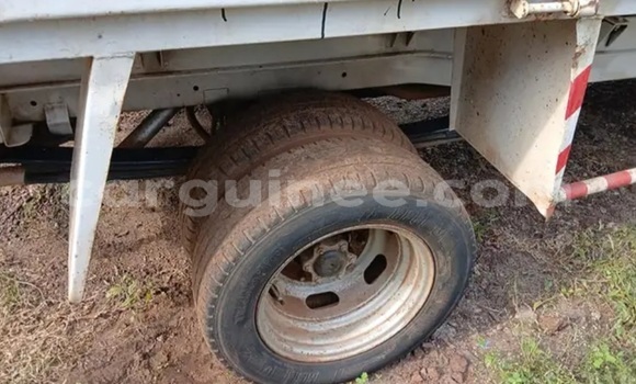 Acheter Import Utilitaire Mercedes‒Benz Sprinter Blanc à Conakry, Conakry Acheter Import Utilitaire Mercedes‒Benz Sprinter Blanc à Conakry, Conakry
