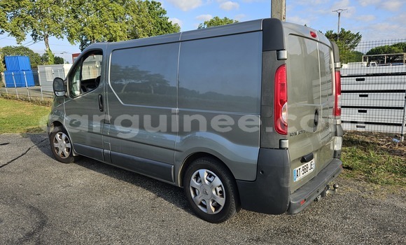 Buy Used Renault Trafic Silver Car in Conakry in Conakry Buy Used Renault Trafic Silver Car in Conakry in Conakry