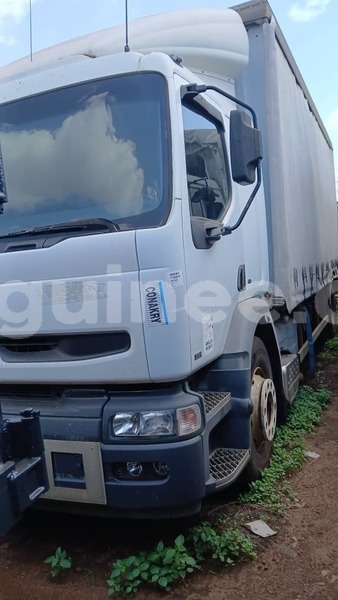 Big with watermark renault tracer conakry conakry 9608