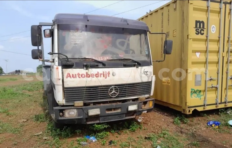 Big with watermark mercedes benz 814 conakry conakry 9611