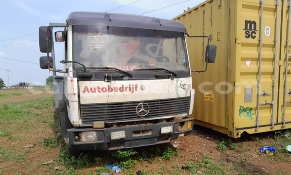 Acheter Import Utilitaire Mercedes‒Benz 814 Autre à Conakry, Conakry Acheter Import Utilitaire Mercedes‒Benz 814 Autre à Conakry, Conakry