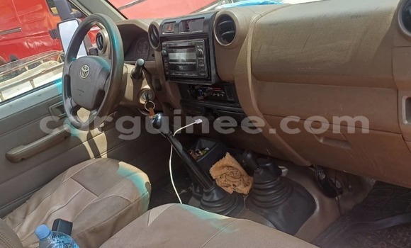 Acheter Occasion Voiture Toyota Land Cruiser Blanc à Conakry, Conakry Acheter Occasion Voiture Toyota Land Cruiser Blanc à Conakry, Conakry