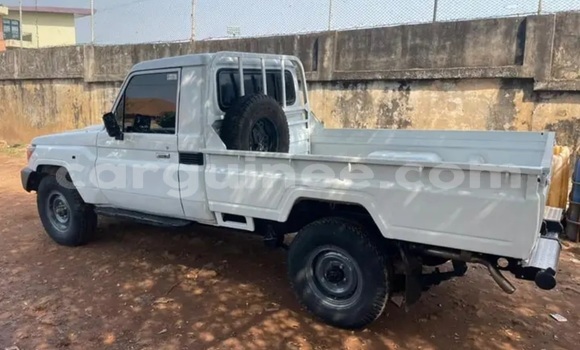 Acheter Occasion Voiture Toyota Land Cruiser Blanc à Conakry, Conakry Acheter Occasion Voiture Toyota Land Cruiser Blanc à Conakry, Conakry