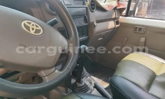 Acheter Occasion Voiture Toyota Land Cruiser Blanc à Conakry, Conakry Acheter Occasion Voiture Toyota Land Cruiser Blanc à Conakry, Conakry