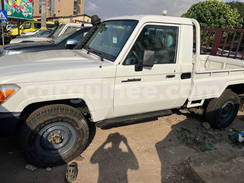 Big with watermark toyota land cruiser conakry conakry 9621