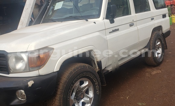 Acheter Occasion Voiture Toyota Land Cruiser Blanc à Conakry, Conakry Acheter Occasion Voiture Toyota Land Cruiser Blanc à Conakry, Conakry