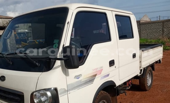 Acheter Import Voiture Kia Rio Blanc à Conakry, Conakry Acheter Import Voiture Kia Rio Blanc à Conakry, Conakry