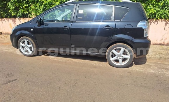 Acheter Import Voiture Toyota Verso Noir à Conakry, Conakry Acheter Import Voiture Toyota Verso Noir à Conakry, Conakry