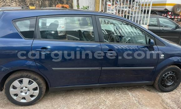 Acheter Import Voiture Toyota Verso Bleu à Conakry, Conakry Acheter Import Voiture Toyota Verso Bleu à Conakry, Conakry