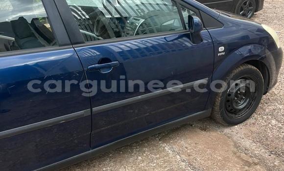 Acheter Import Voiture Toyota Verso Bleu à Conakry, Conakry Acheter Import Voiture Toyota Verso Bleu à Conakry, Conakry