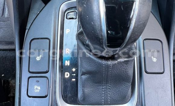 Acheter Import Voiture Hyundai Santa Fe Blanc à Conakry, Conakry Acheter Import Voiture Hyundai Santa Fe Blanc à Conakry, Conakry