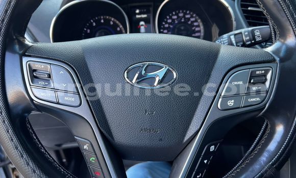 Acheter Import Voiture Hyundai Santa Fe Blanc à Conakry, Conakry Acheter Import Voiture Hyundai Santa Fe Blanc à Conakry, Conakry