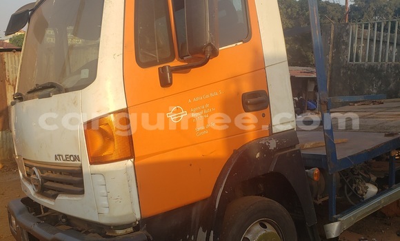 Medium with watermark nissan ud conakry conakry 9646