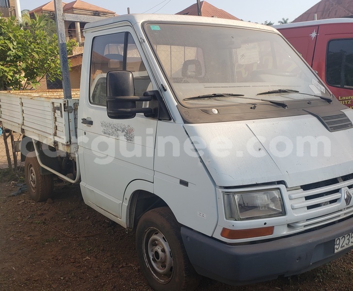 Big with watermark renault trafic conakry conakry 9649