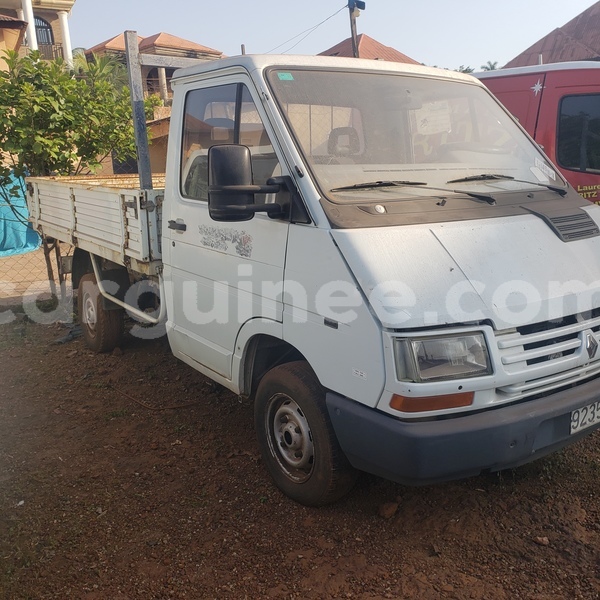 Big with watermark renault trafic conakry conakry 9649