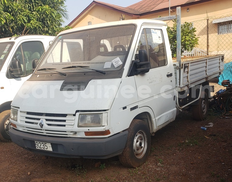 Big with watermark renault trafic conakry conakry 9649