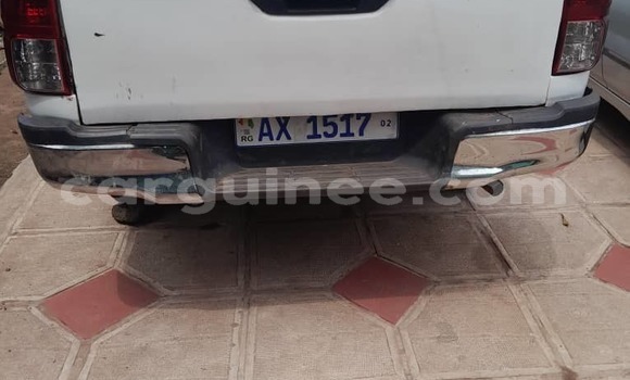 Acheter Occasion Voiture Toyota Hilux Blanc à Conakry, Conakry Acheter Occasion Voiture Toyota Hilux Blanc à Conakry, Conakry