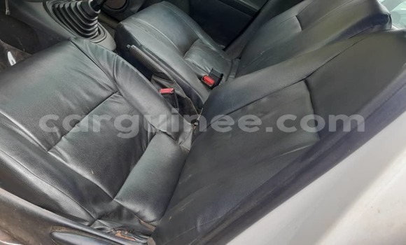 Acheter Occasion Voiture Toyota Hilux Blanc à Conakry, Conakry Acheter Occasion Voiture Toyota Hilux Blanc à Conakry, Conakry