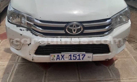 Acheter Occasion Voiture Toyota Hilux Blanc à Conakry, Conakry Acheter Occasion Voiture Toyota Hilux Blanc à Conakry, Conakry