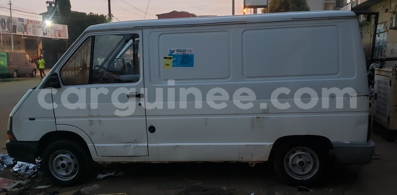 Big with watermark renault trafic conakry conakry 9664