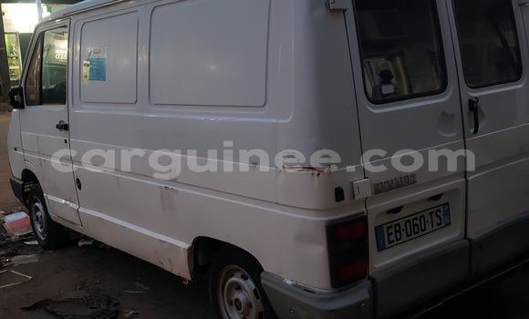 Acheter Occasion Utilitaire Renault Trafic Blanc à Conakry, Conakry Acheter Occasion Utilitaire Renault Trafic Blanc à Conakry, Conakry