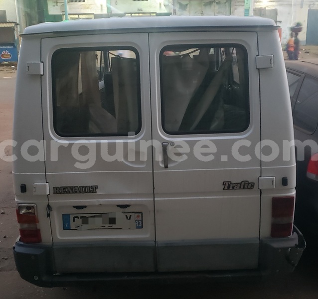 Big with watermark renault trafic conakry conakry 9665