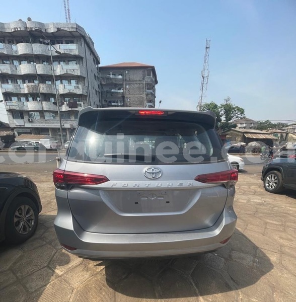 Big with watermark toyota fortuner conakry conakry 9703